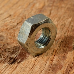 Achsmutter FG 7.9mm, verzinkt, für Vorderachse 