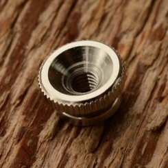 Rändelmutter, M5, orig Altbestand, Messing vernickelt 