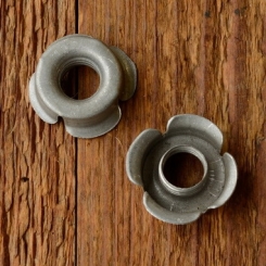 Fassung f. Glühbirne Frontscheinwerfer, D=18.9-19.3mm, leicht konisch, verzinkt 