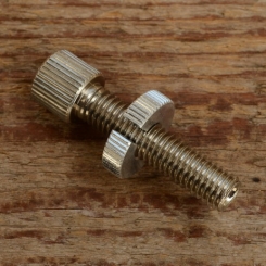 Stellschraube M8, L=42mm, Messing vernickelt, m. grosser Rändelmutter 