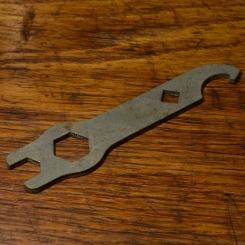 Flachschlüssel,  "F&S", Blech, für Hinterradnabe Fichtel + Sachs Torpedo 