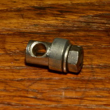 Strebenbefestigungsbolzen, M5 x 10 mm , orig. Altbestand 