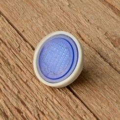 Rückstrahler, Kunststoffgehäuse, blauer Strahleneinsatz 