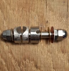 Aufnahmestück "Weinmann" für hintere Bremse am runden Steg, Rennrad/Randonneur, verchromt mit Weinmann U-Scheibe 