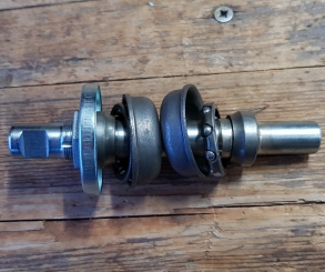 Tretlager / Innenlager "Thompson", Keilbefestigung, Standard, 40 x 70 mm, komplett, orig. alte Neuware ! 