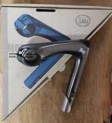 Lenker Vorbau "3ttt MOTUS", Alu titangrau, L=120mm, Klemmung= 25,8 - 26,0 mm, NOS/NIB, Schaftmaß 22.2mm 