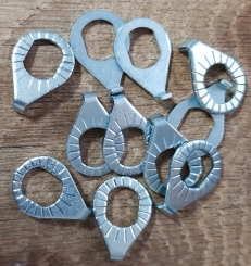 Unterlegscheibe für VR-Nabe mit max. 9,5 mm Achse, Langloch 9,7 x 12 mm mit Ausfallsicherung, verzinkt, 1 Stück 