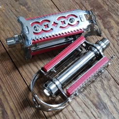 Pedale "FLÜGELPEDAL", vernickelt, Gummi rot 