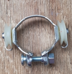 Kettenleitrolle, "Sachs-Huret" doppelt, für Schaltzug Ketten-oder Nabenschaltung, glanzverzinkt, alte Neuware 