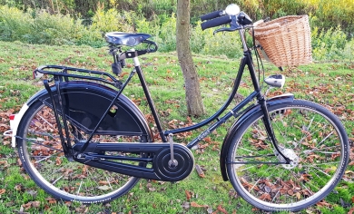 Damenfahrrad , Hollandrad "CYRUS", 5-Gang Nabenschaltung, 28 Zoll, Bj. 70/80er Jahre, RH: 56cm, Edelstahlfelgen 