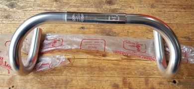 Rennlenker "3ttt T.D.F. GranPrix", Alu, Breite=36cm, D=26mm, NOS 70er Jahre, orig. alte Neuware.  