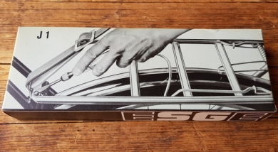 Spanngurt ESGE, orig. 60-70er Jahre, diebstahlsicher verschraubbar an der Halterung, perfekte alte Neuware 