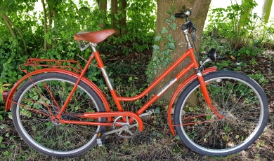 Damenfahrrad "IFA Touring", DDR 1984, wenig gebraucht, 26 Zoll, guter unrestaurierter Originalzustand 
