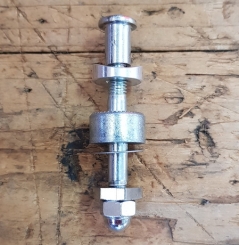 Aufnahmestück, universell verwendbar f. für vordere Bremse am Rennrad/Randonneur, Inbus Mutter rückseitig, verchromt, 