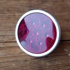 Rückstrahler mit Echtglas Einsatz, NOS, orig. Altbestand 30-50er J., schwarz lackiert 