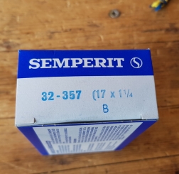 Fahrrad - Schlauch, 17 x 1  1/4, Dunlopventil, orig. Semperit, pass. für viele Falträder ab den 70/80er Jahren. 