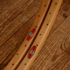 Holzfelgen Satz f. Schlauchreifen "Kasten Form", 26" (584), klar lasiert, 48 Loch, 30mm breit 