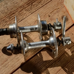 Naben Satz Hochflansch "SUZUE (Suntour)", Light Alloy, 70/80er Jahre, NOS/NIB, 36Loch, neu im Originalkarton 