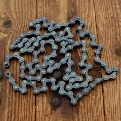 Fahrradkette "W.S." 1/2 x 3/32  Zoll, ideal für Renn-und Sporträder mit 4-6 fach Kettenschaltung, älterer Bestand 