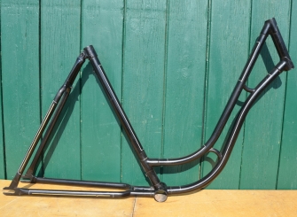 Fahrradrahmen Fabrikant unbekannt, Damenausführung, 28 Zoll, Linierung gold/weiß 