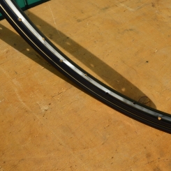 Felge 26 x 1,75, Linierung weiß geflammt/gold, Breite 34 mm, 36-loch, Ventilbohrung 8,5 mm 