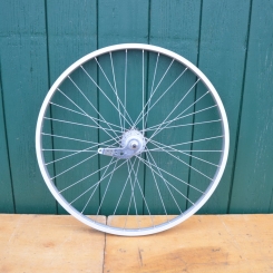 Laufrad hinten 26 Zoll, Felge "Grünert" 559-24 Alu, Ventilbohrung 8,5 mm 