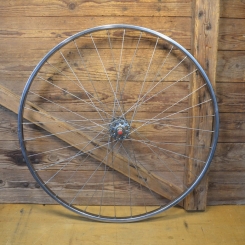 Laufrad vorn 28 x 1 ¼ Felge "Schürmann", mit Patina, 36-Loch Bohrung, Hochflanschnabe 