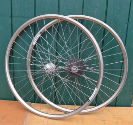 Laufradsatz "Alesa X-Plorer" 622-19 700C, Hohlkammerfelge Breite 23 mm 