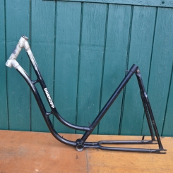 Fahrradrahmen "Dürkopp", 26 Zoll, Damenausführung mit Strahlenkopf, Rahmenhöhe 55 cm, Rahmennummer 2275XXX 