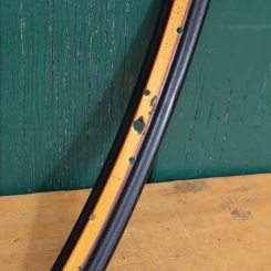 Felge 28 x 1,75 (622) für Drahtbereifung,  Holzdekor, rot liniert, 