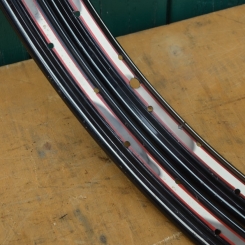 Felgensatz 26 x 1,75 weiß geflammt/rot/weiß, 36-loch 