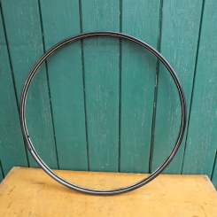 Wulstfelge 28 x 1,5, Linierung grün geflammt, weiß, 