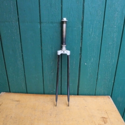 Fahrradgabel 28 Zoll, 50/60er Jahre, Flügllinierung, Weite oben 55 mm 