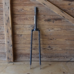 Gabel 26 Zoll NSU, orig. 30er Jahre unrestauriert, Schaftlänge 205 mm, Weite oben 58 mm, Zustand siehe Bilder 