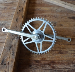 Tretlager Glockenausf. Achslänge 140 mm, Kurbellänge 172 mm,  50er Jahre 