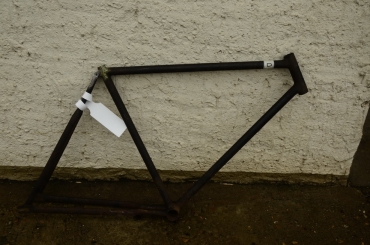 Fahrradrahmen "Opel" Herrenausf., Muffelos, partiell mit kleinen Dellen, 28 Zoll, Rahmenhöhe 57 cm 