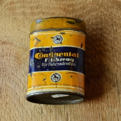 Flickzeug Blechdose "CONTINENTAL" orig. 30er Jahre, 71 x 48 x 23 mm, ohne Inhalt 