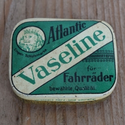 Blechdose "ATLANTIC VASELINE" orig. 50 er Jahre, 59 x 46 x 21 mm, ohne Inhalt 