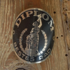 Steuerkopfschild DIPLOM, Originalschild aus Sammlungsbestand 