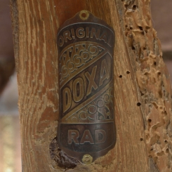 Steuerkopfschild DOXA RAD, Originalschild aus Sammlungsbestand 