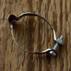 Rahmenschelle "REG", verchromt, alte Neuware, 1Stck. incl. Schraube, ca. 25,5 - 28 mm (Oberrohr)  