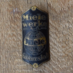 Steuerkopfschild Miele, 50er Jahre, Originalschild aus Sammlungsbestand 