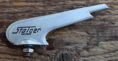 Schutzblechfigur STAIGER, Alu Druckguss, orig. Altbestand 50er Jahre, Zustand siehe Bild 