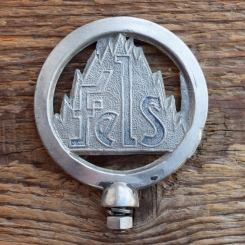 Schutzblechfigur FELS, Alu Druckguss, orig. Altbestand 50er Jahre, Zustand siehe Bild 