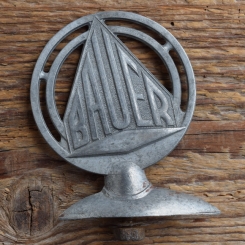 Schutzblechfigur BAUER, Alu Druckguss, orig. Altbestand 50er Jahre, Zustand siehe Bild 