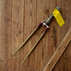 Gabel 26"orig. 60er J. unrestauriert, Schaftlänge 171 mm, Scheidenlänge 362 mm, Weite oben 56 mm, Zustand siehe Bilder  