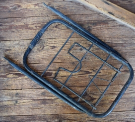 Gepäckträger, 42,5 x 25,5cm, orig. 70er Jahre, unrestaurierter Originalzustand, passend für 26/28er Fahrräder 