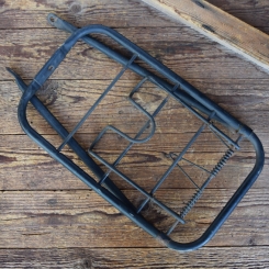 Gepäckträger, 43 x 25,5cm, orig. 80er Jahre, unrestaurierter Originalzustand, passend für 26/28er Fahrräder 