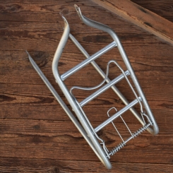 Gepäckträger, orig. 50er Jahre,unbenutzt mit lagerungsbedingter Patina s. Bilder, Breite 16cm, Höhe c.a. 35,5cm 