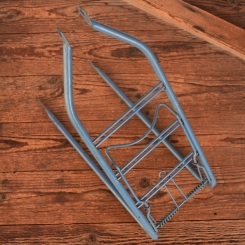 Gepäckträger, orig. 50er Jahre, unbenutzt mit lagerungsbedingter Patina s. Bilder, Breite 16cm, Höhe c.a. 31cm 